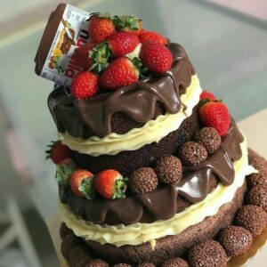 Bolo de Andar Naked Cakes