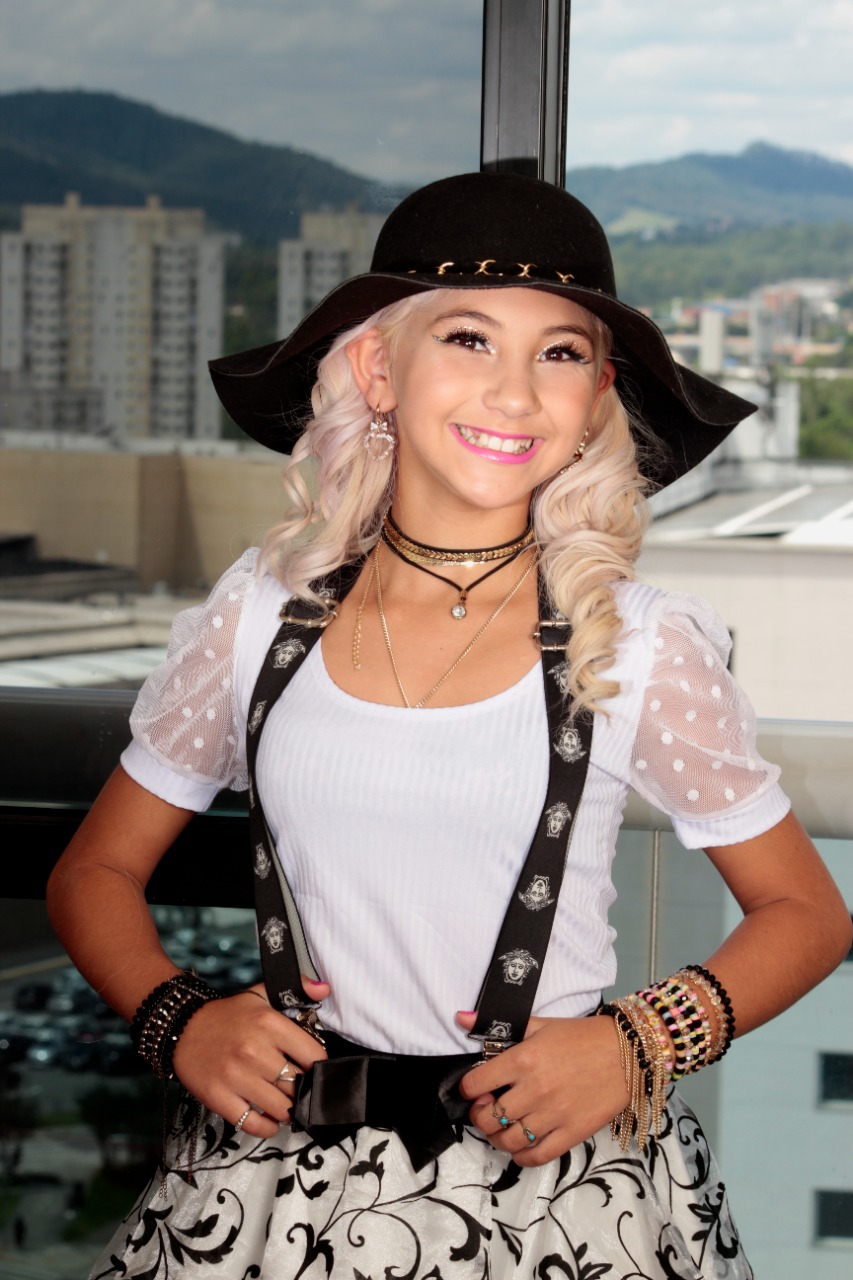 Ensaio Despojado, Sasa Fuzi, fotografo Jeff Lippy